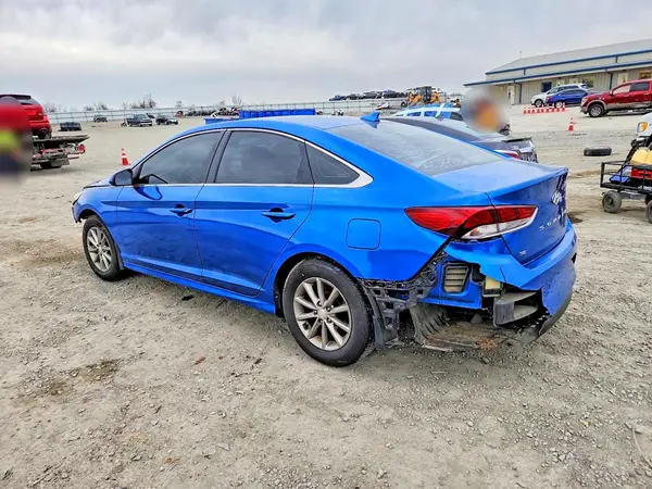 5NPE24AF0JH650915 2018 HYUNDAI SONATA - Image 2