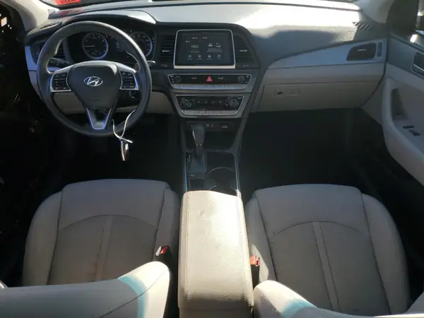 5NPE24AF0JH655063 2018 HYUNDAI SONATA - Image 8