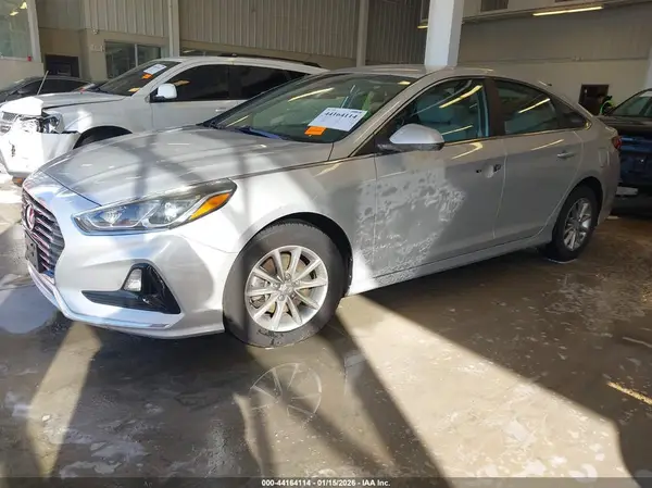 5NPE24AF0JH656584 2018 HYUNDAI SONATA - Image 2