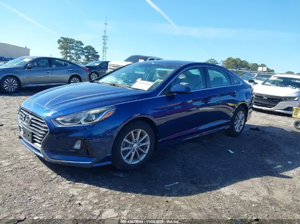 5NPE24AF0JH657007 2018 HYUNDAI SONATA - Image 2