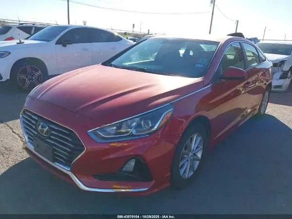 5NPE24AF0JH657962 2018 HYUNDAI SONATA - Image 2