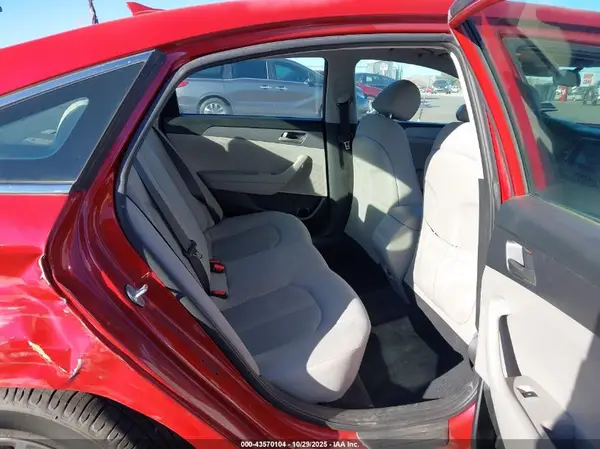 5NPE24AF0JH657962 2018 HYUNDAI SONATA - Image 8
