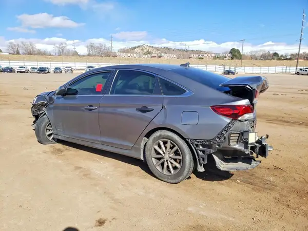 5NPE24AF0JH663955 2018 HYUNDAI SONATA - Image 2