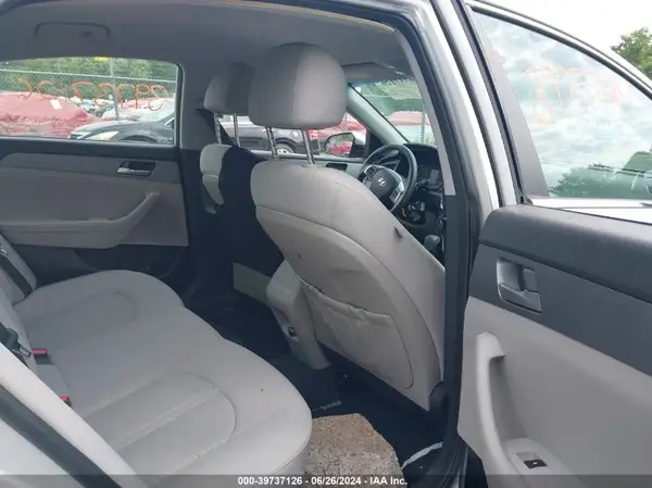 5NPE24AF0JH665897 2018 HYUNDAI SONATA - Image 8
