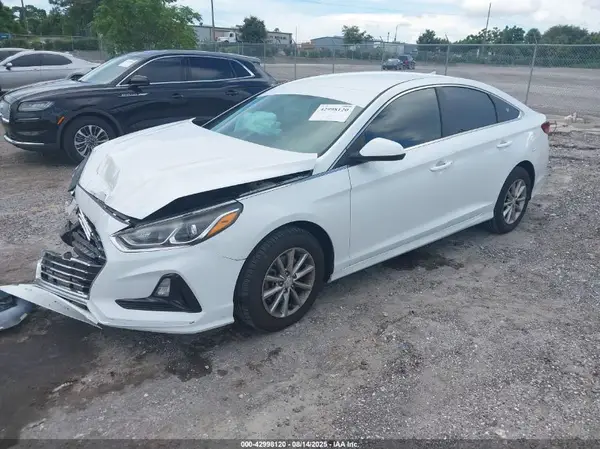 5NPE24AF0JH667780 2018 HYUNDAI SONATA - Image 2