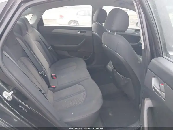 5NPE24AF0JH673465 2018 HYUNDAI SONATA - Image 8