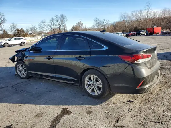 5NPE24AF0JH681145 2018 HYUNDAI SONATA - Image 2