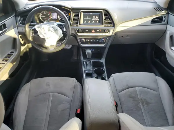 5NPE24AF0JH681775 2018 HYUNDAI SONATA - Image 8