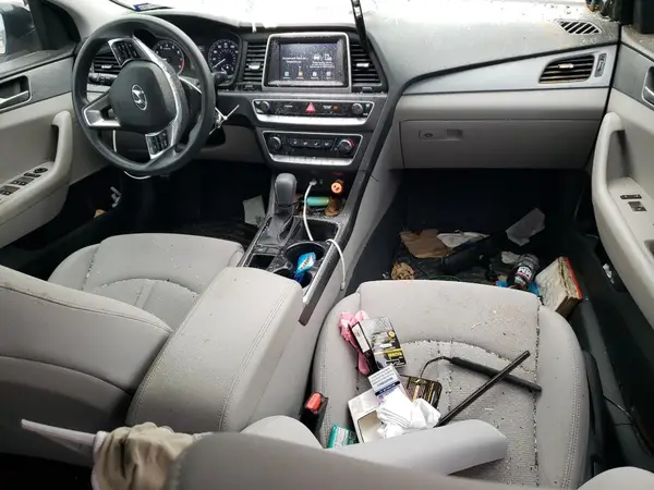 5NPE24AF0JH682988 2018 HYUNDAI SONATA - Image 8