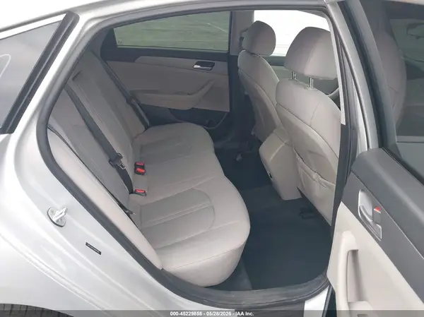 5NPE24AF0JH685289 2018 HYUNDAI SONATA - Image 8