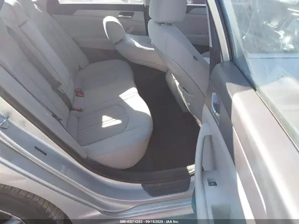 5NPE24AF0JH687981 2018 HYUNDAI SONATA - Image 8