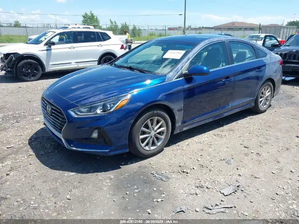5NPE24AF0JH689231 2018 HYUNDAI SONATA - Image 2