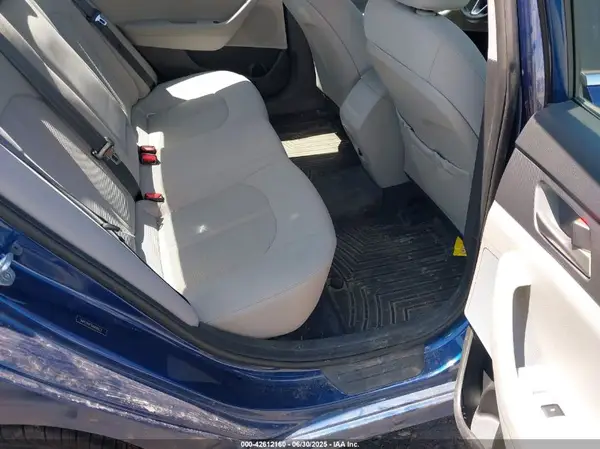 5NPE24AF0JH689231 2018 HYUNDAI SONATA - Image 8