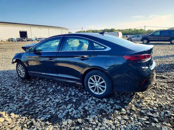 5NPE24AF0JH693165 2018 HYUNDAI SONATA - Image 2