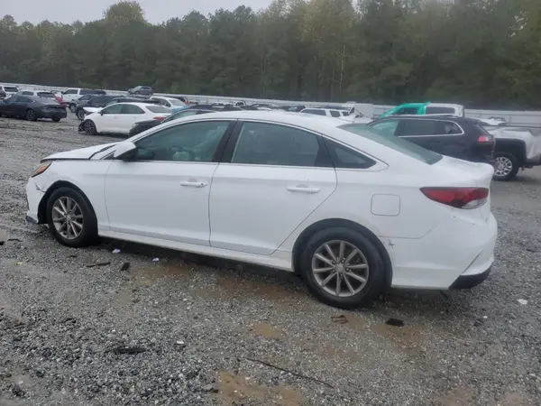5NPE24AF0JH693747 2018 HYUNDAI SONATA - Image 2