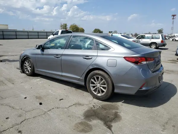 5NPE24AF0JH693893 2018 HYUNDAI SONATA - Image 2