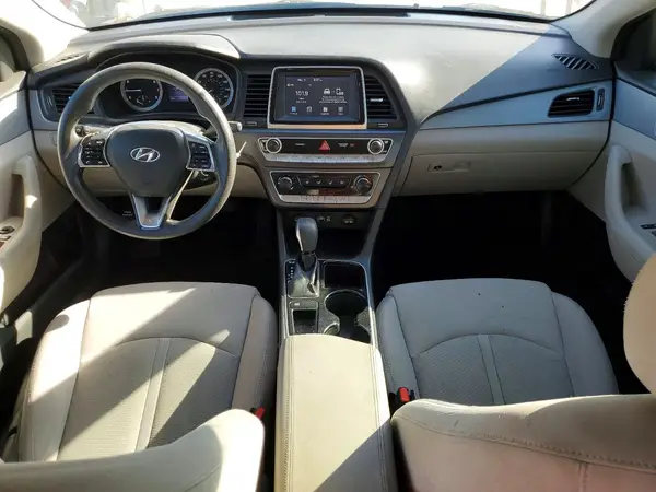 5NPE24AF0JH695966 2018 HYUNDAI SONATA - Image 8