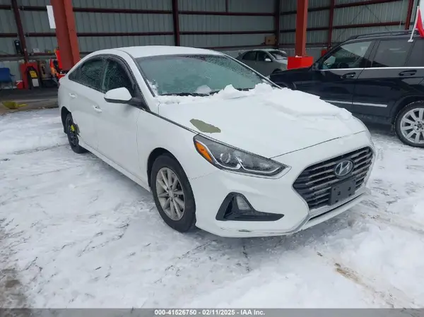 5NPE24AF0JH696664 2018 HYUNDAI SONATA - Image 1