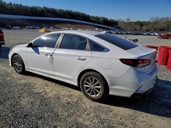 5NPE24AF0JH698835 2018 HYUNDAI SONATA - Image 2