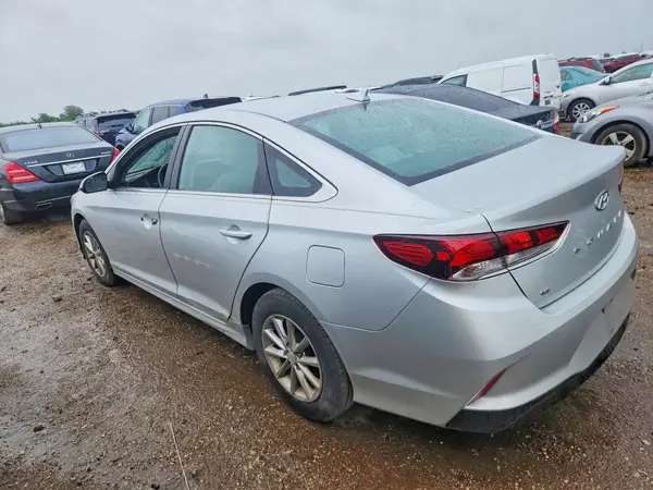 5NPE24AF0JH701202 2018 HYUNDAI SONATA - Image 2