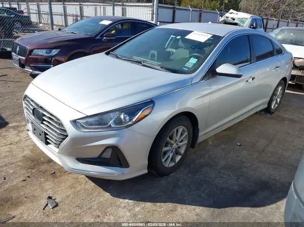 5NPE24AF0JH702821 2018 HYUNDAI SONATA - Image 2