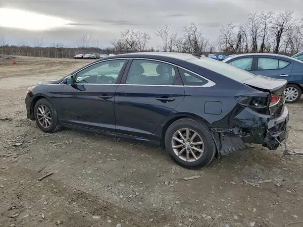 5NPE24AF0JH703385 2018 HYUNDAI SONATA - Image 2