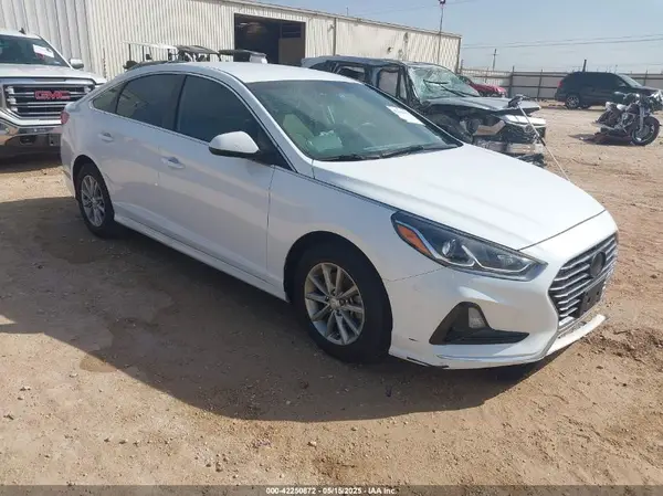 5NPE24AF0JH704634 2018 HYUNDAI SONATA - Image 1