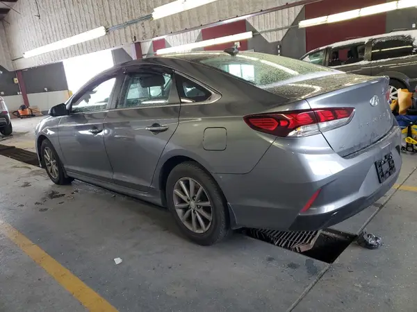 5NPE24AF0JH706562 2018 HYUNDAI SONATA - Image 2