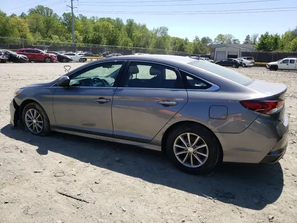 5NPE24AF0JH709008 2018 HYUNDAI SONATA - Image 2