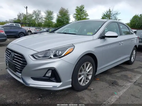 5NPE24AF0JH714709 2018 HYUNDAI SONATA - Image 2