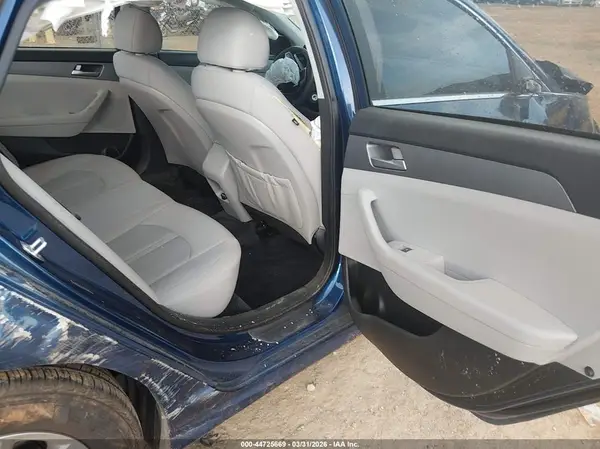 5NPE24AF0JH715343 2018 HYUNDAI SONATA - Image 8