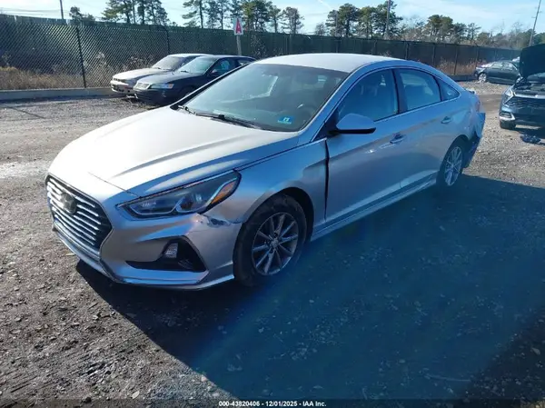 5NPE24AF0JH717626 2018 HYUNDAI SONATA - Image 2
