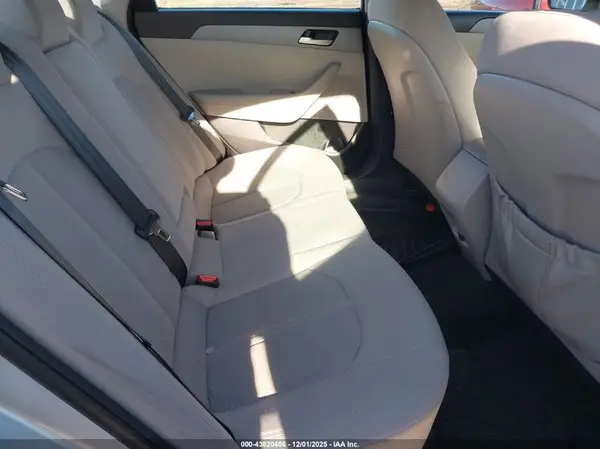 5NPE24AF0JH717626 2018 HYUNDAI SONATA - Image 8