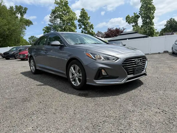 5NPE24AF0JH718601 2018 HYUNDAI SONATA - Image 1