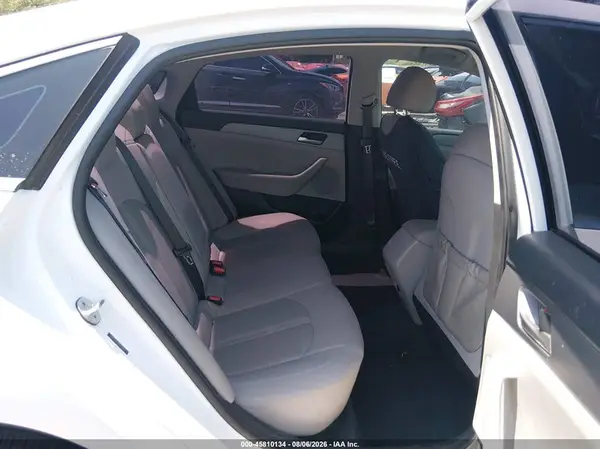 5NPE24AF0JH723037 2018 HYUNDAI SONATA - Image 8