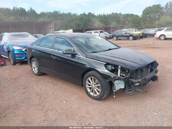 5NPE24AF0JH724723 2018 HYUNDAI SONATA - Image 1