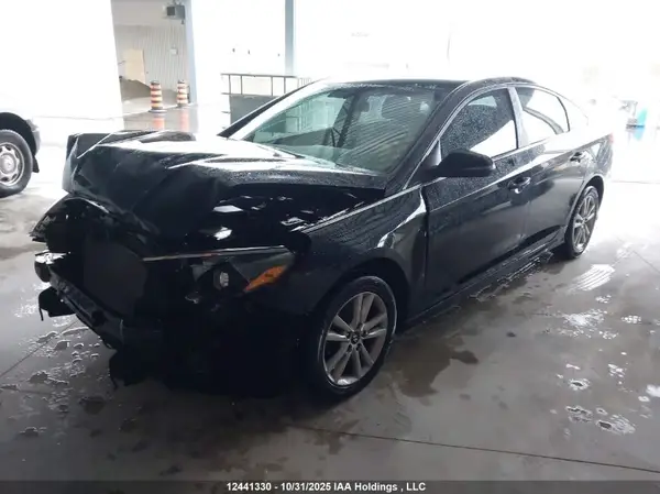 5NPE24AF0JH725631 2018 HYUNDAI SONATA - Image 2