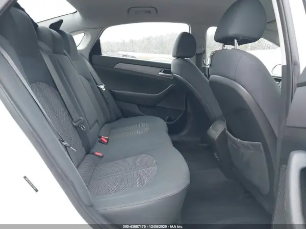 5NPE24AF0JH727041 2018 HYUNDAI SONATA - Image 8
