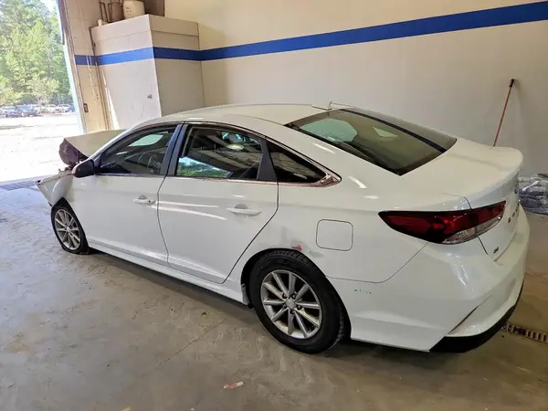 5NPE24AF0JH728402 2018 HYUNDAI SONATA - Image 2