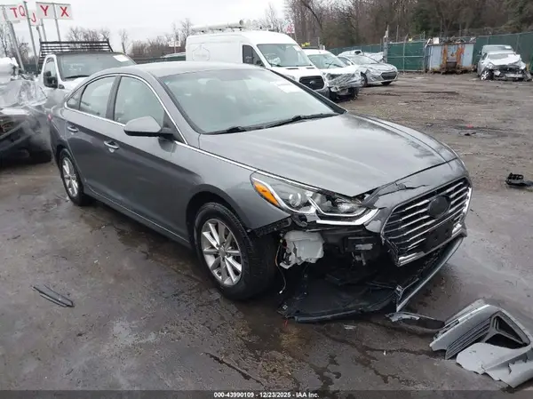 5NPE24AF0KH730961 2019 HYUNDAI SONATA - Image 1
