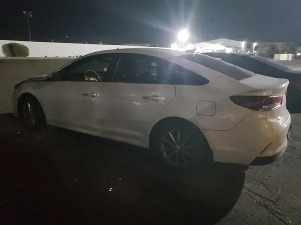 5NPE24AF0KH733682 2019 HYUNDAI SONATA - Image 2