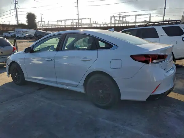 5NPE24AF0KH738915 2019 HYUNDAI SONATA - Image 2