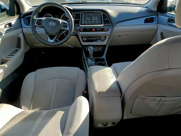 5NPE24AF0KH738915 2019 HYUNDAI SONATA - Image 8