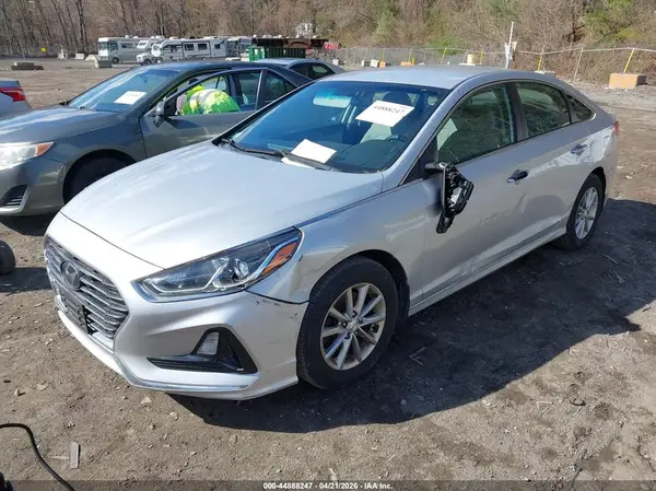 5NPE24AF0KH743693 2019 HYUNDAI SONATA - Image 2