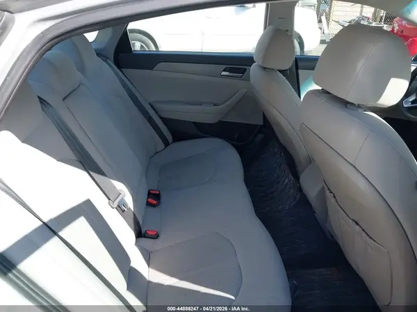 5NPE24AF0KH743693 2019 HYUNDAI SONATA - Image 8