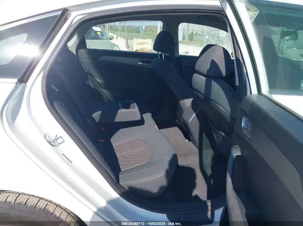 5NPE24AF0KH745332 2019 HYUNDAI SONATA - Image 8