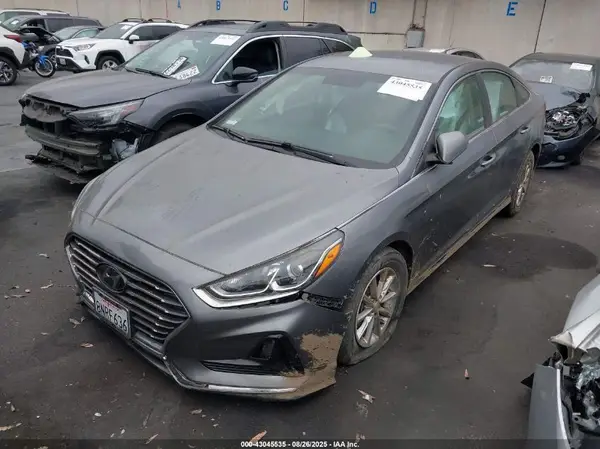 5NPE24AF0KH745637 2019 HYUNDAI SONATA - Image 2