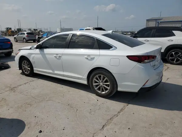 5NPE24AF0KH745931 2019 HYUNDAI SONATA - Image 2