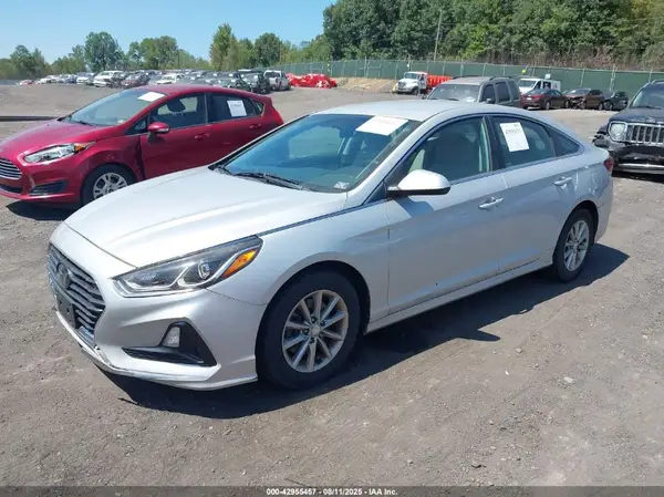 5NPE24AF0KH754628 2019 HYUNDAI SONATA - Image 2