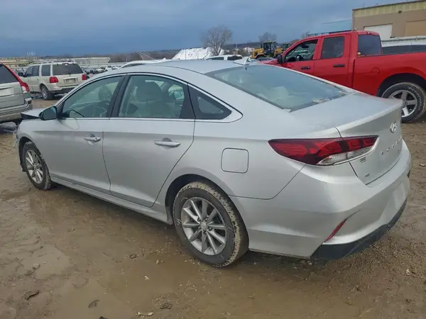 5NPE24AF0KH756234 2019 HYUNDAI SONATA - Image 2